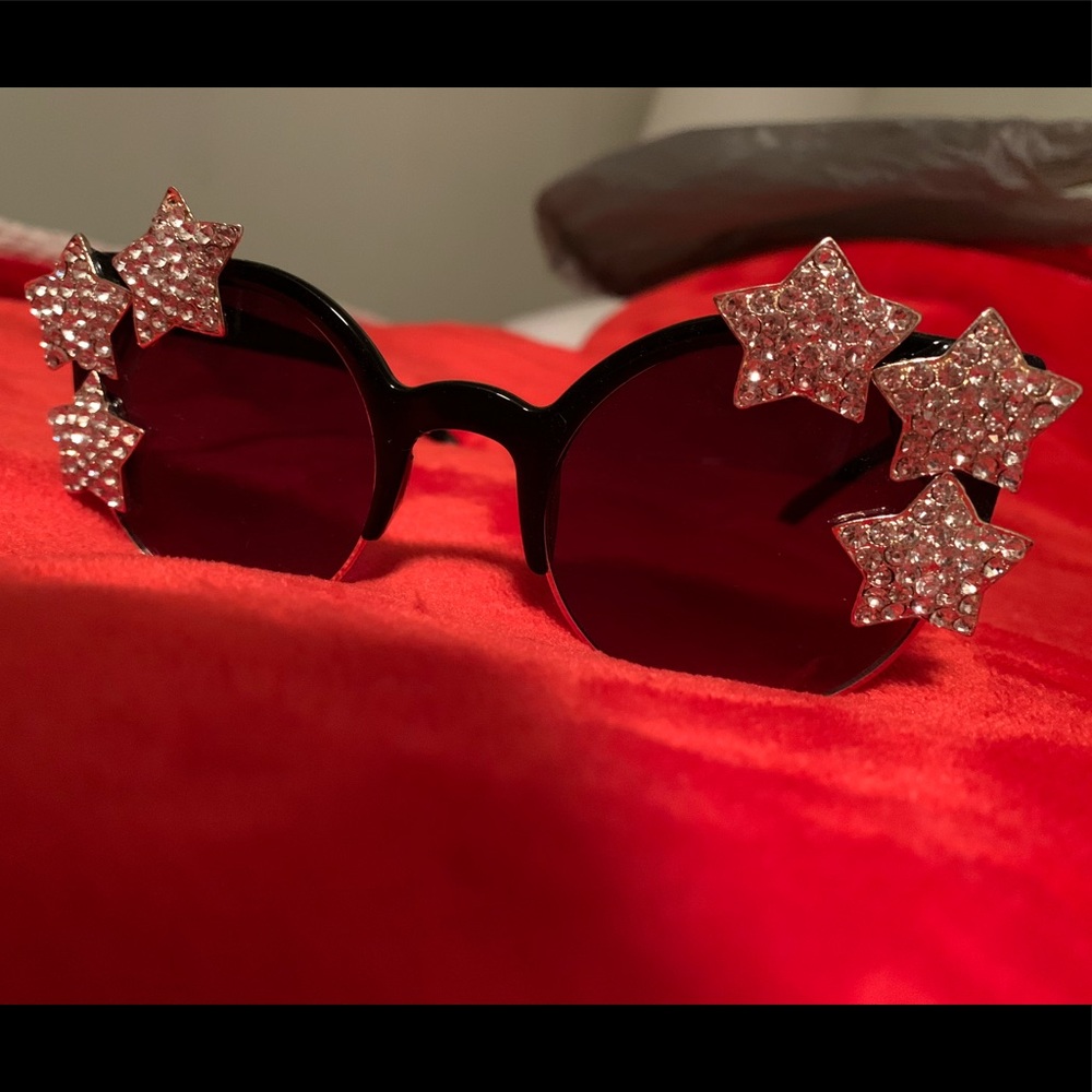 Nasty Gal Rhinestone Stars Black Round Sunglasses